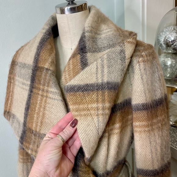 BCBGeneration Wool Belted Plaid Wrap Coat Tan Cream Winter Peacoat Small New - Picture 7 of 16